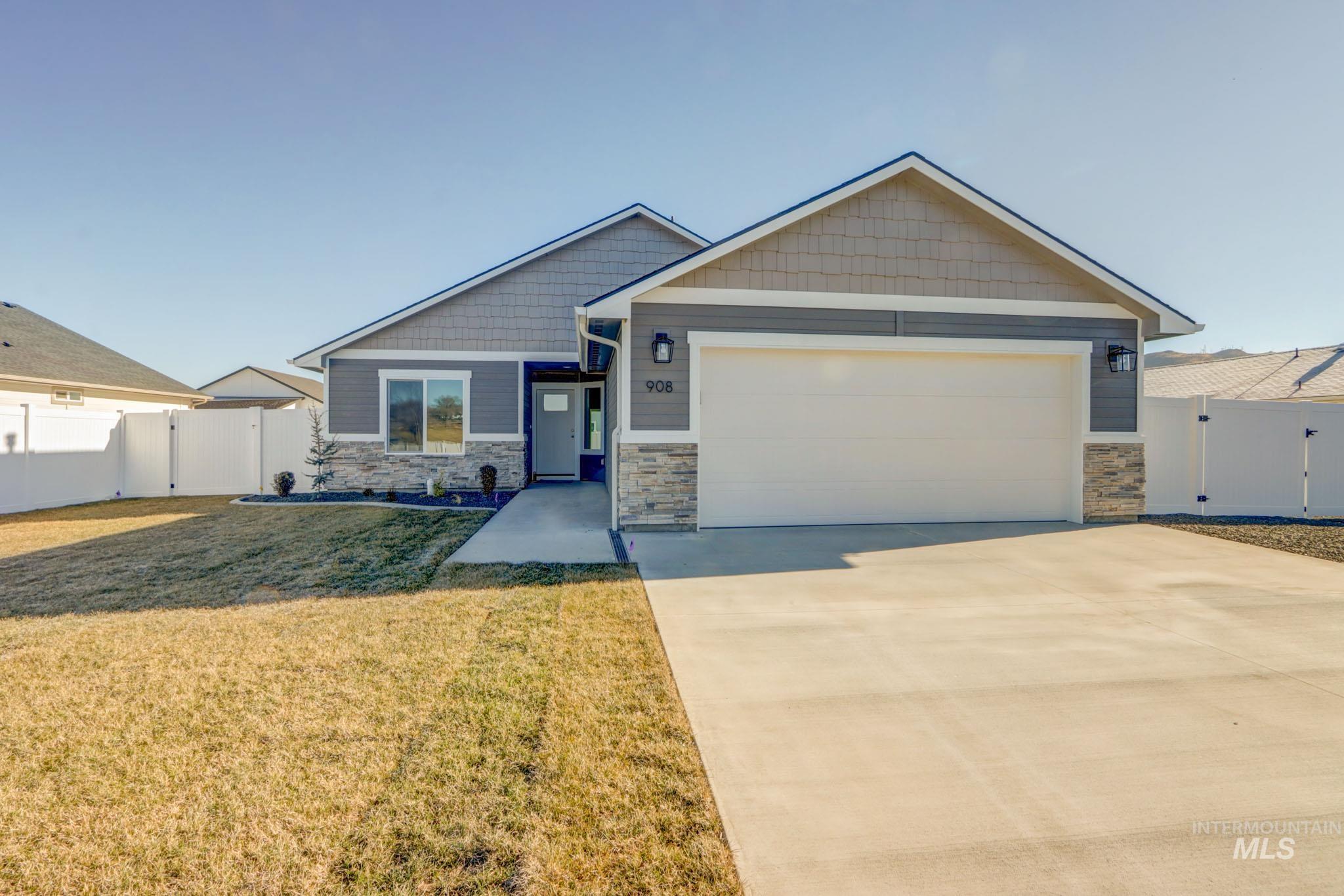 908 Sierra Street Vale, OR 97918 - Photo 2 of 50