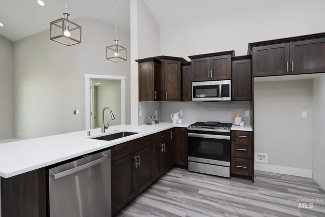 $334,900 | 908 Sierra Street, Vale, OR 97918