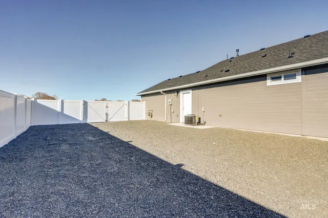 $334,900 | 908 Sierra Street, Vale, OR 97918