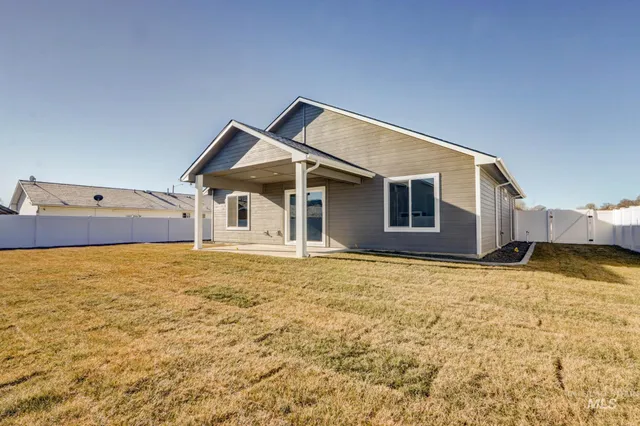 $334,900 | 908 Sierra Street, Vale, OR 97918