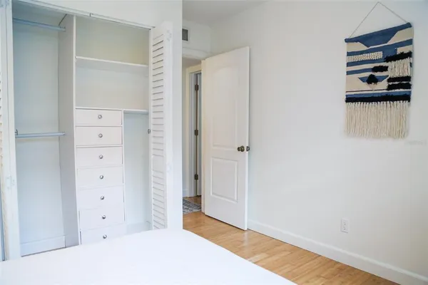 $2,495 | 2181 Hyde Park Street, Sarasota, FL 34239