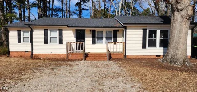 $1,650 | 316 West Academy Street, Wendell, NC 27591