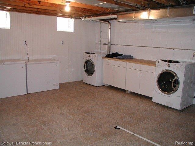 7662 Tubspring Road Almont, MI 48003 - Photo 16 of 20 7662 Tubspring LL laundry