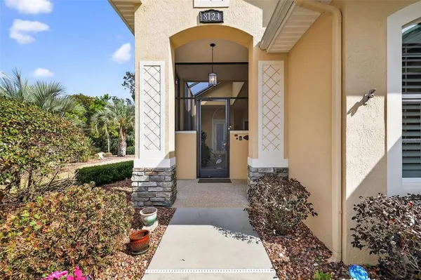 $479,500 | 8124 Bridgeport Bay Circle, Mount Dora, FL 32757
