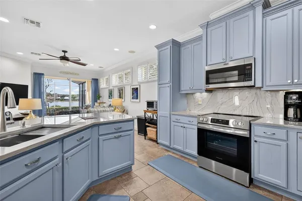$479,500 | 8124 Bridgeport Bay Circle, Mount Dora, FL 32757