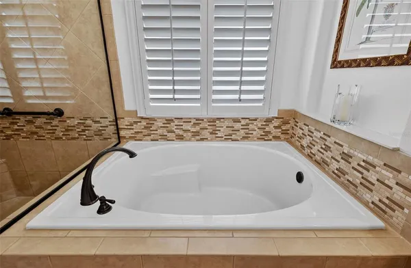 $479,500 | 8124 Bridgeport Bay Circle, Mount Dora, FL 32757