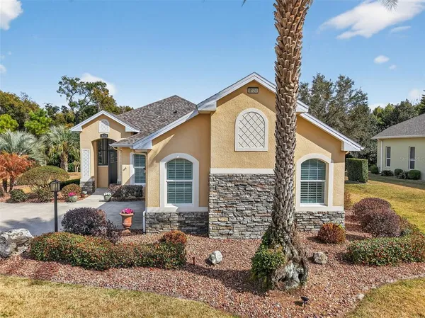 $479,500 | 8124 Bridgeport Bay Circle, Mount Dora, FL 32757