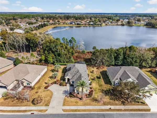 $479,500 | 8124 Bridgeport Bay Circle, Mount Dora, FL 32757