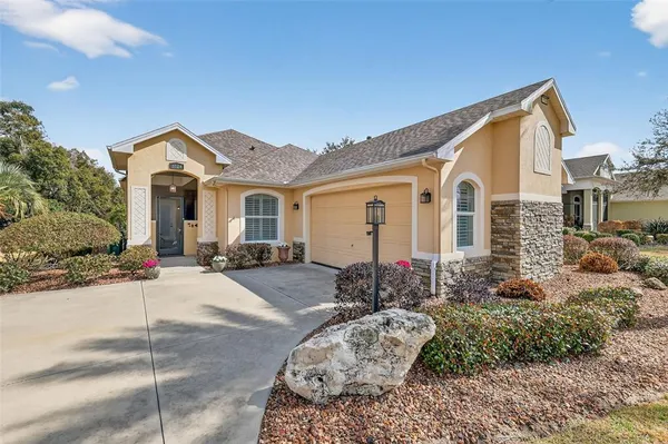 $479,500 | 8124 Bridgeport Bay Circle, Mount Dora, FL 32757