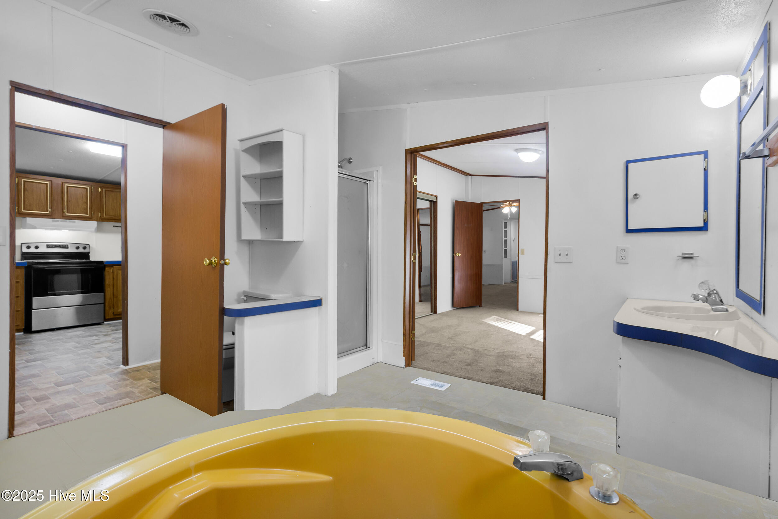 220 Tree Lane New Bern, NC 28562 - Photo 15 of 36 15_img_3159