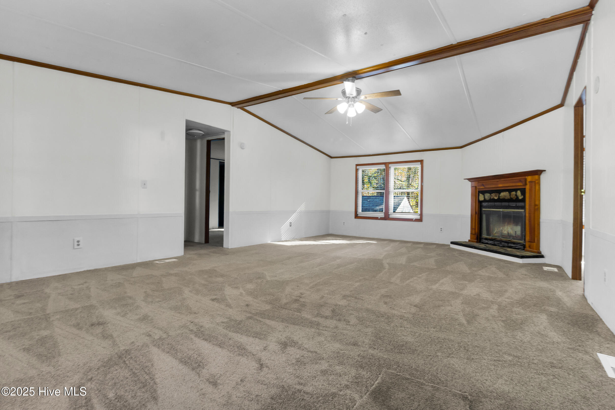 220 Tree Lane New Bern, NC 28562 - Photo 2 of 36 2_img_3114