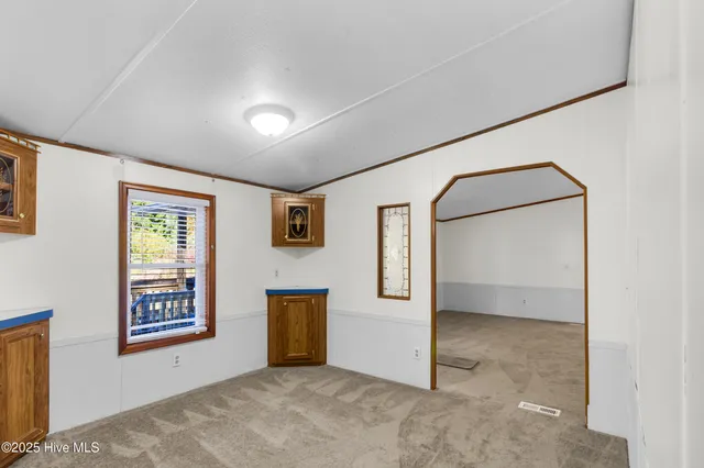 $1,800 | 220 Tree Lane, New Bern, NC 28562