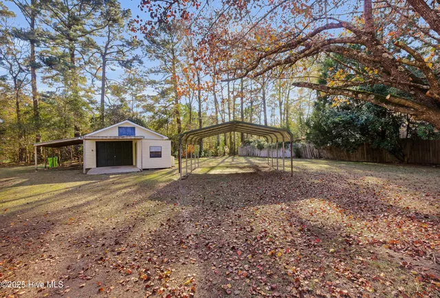 $1,800 | 220 Tree Lane, New Bern, NC 28562