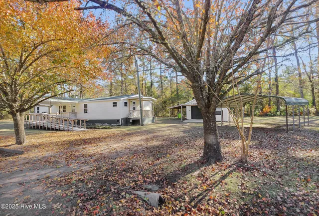 $1,800 | 220 Tree Lane, New Bern, NC 28562