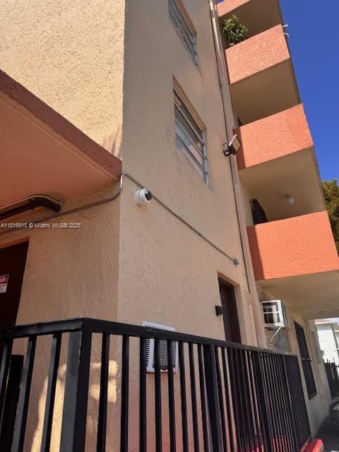 677 Southwest 9th Avenue, Unit 303 Miami, FL 33130 - Photo 30 of 34