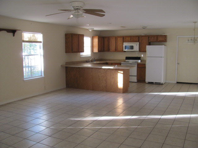 434 West Pedigo Avenue, Unit A2 Foley, AL 36535 - Photo 2 of 8 Kitchen/Living Combo