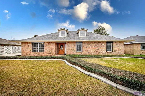 $239,000 | 205 Tina Street, Houma, LA 70363
