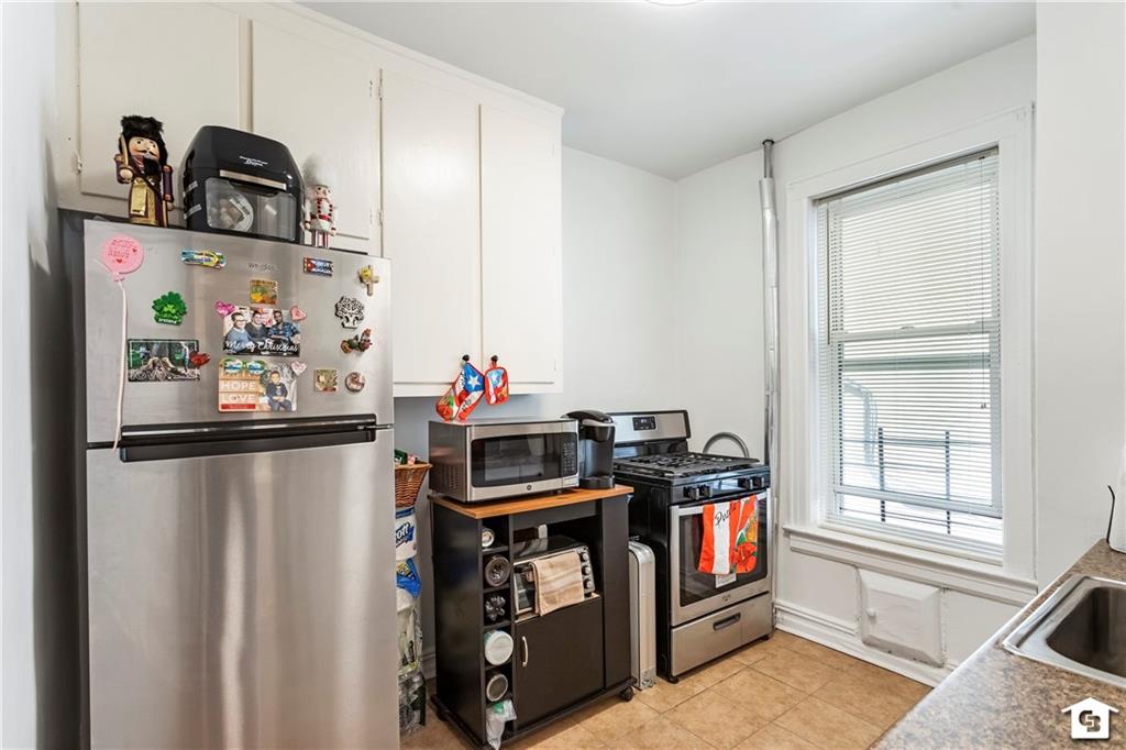 362 89th Street Brooklyn, NY 11209 - Photo 3 of 9