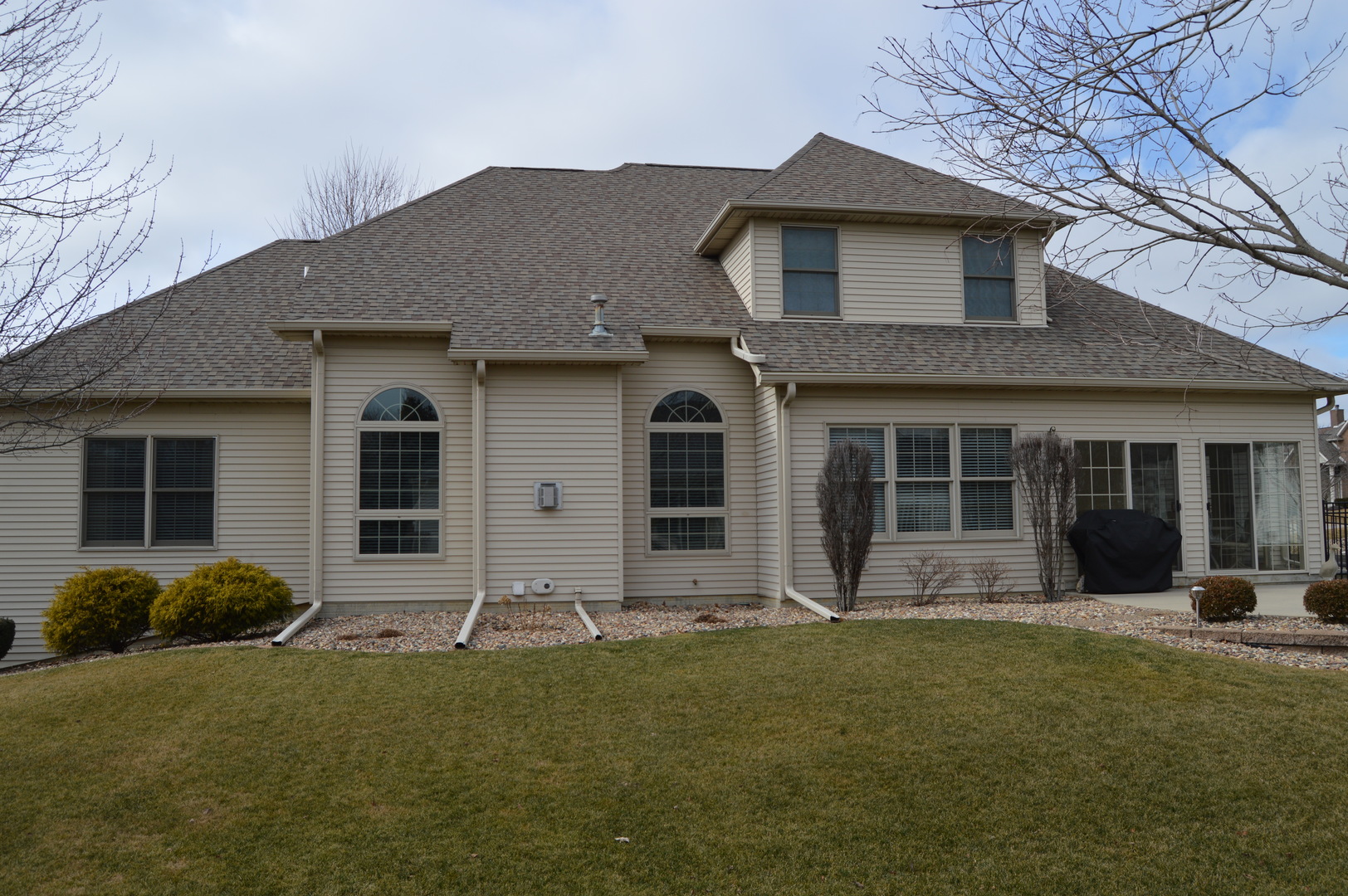 2103 Jessamine Road Bloomington, IL 61704 - Photo 5 of 57 Gallery Image 5