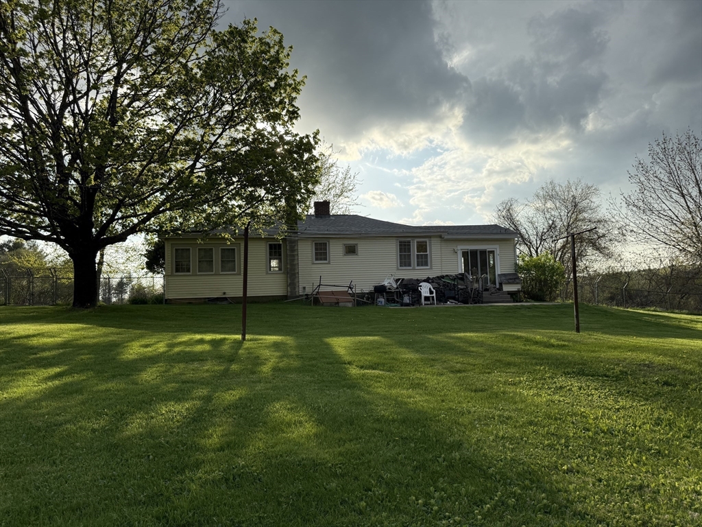 29 Sampson Road Charlton, MA 01507 - Photo 4 of 29