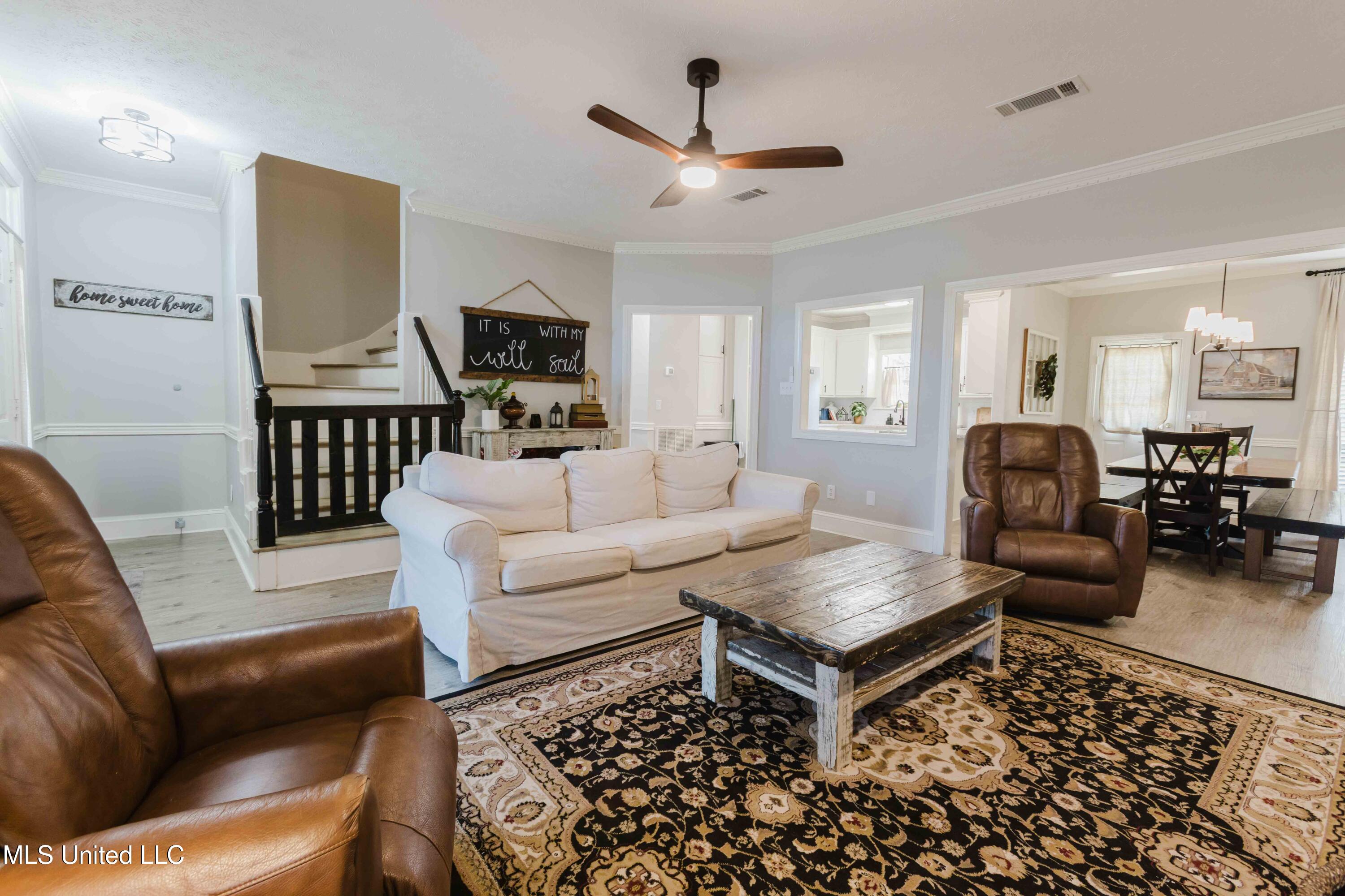 199 Mandarin Drive Brandon, MS 39047 - Photo 15 of 32 Living Room