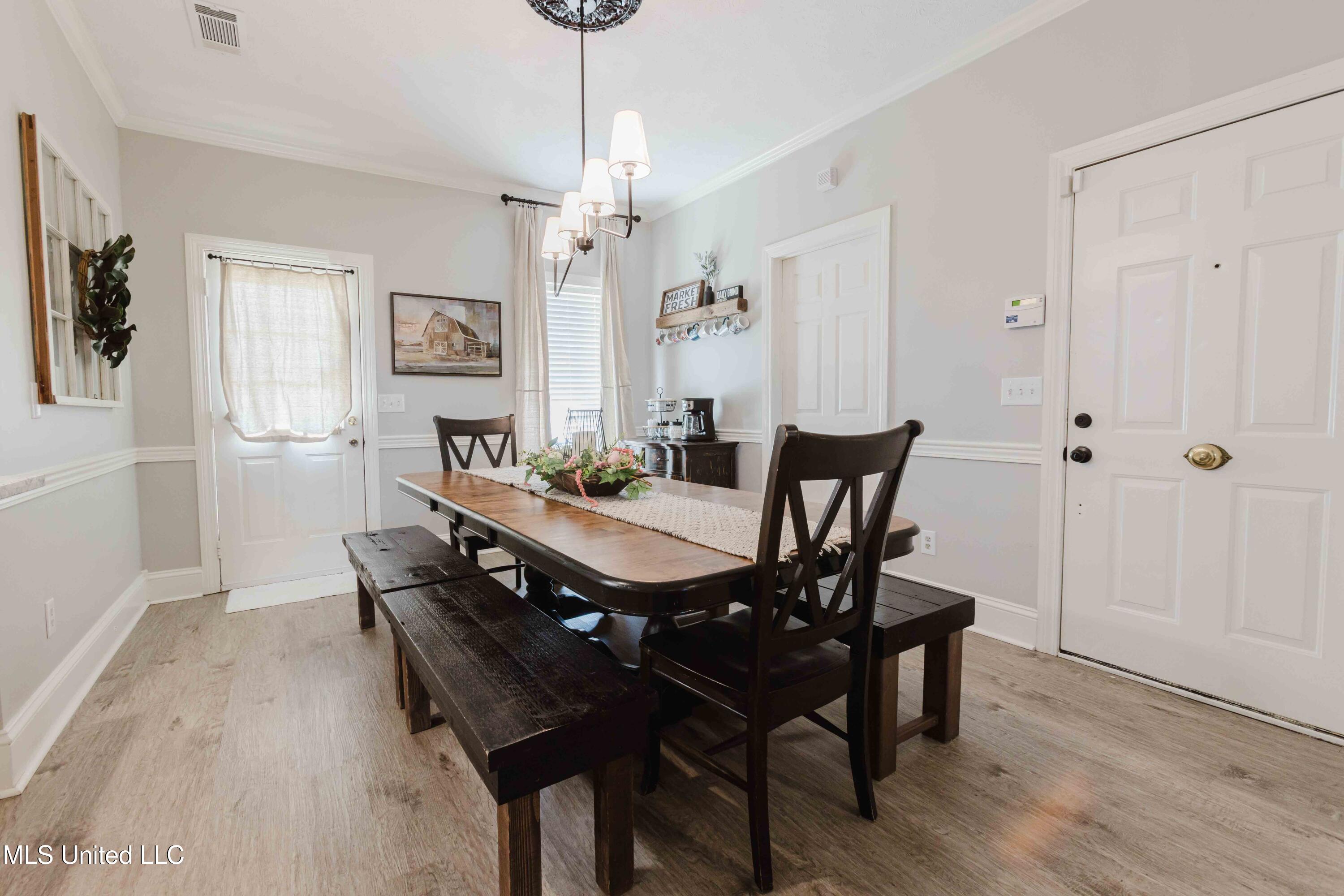 199 Mandarin Drive Brandon, MS 39047 - Photo 16 of 32 Dining