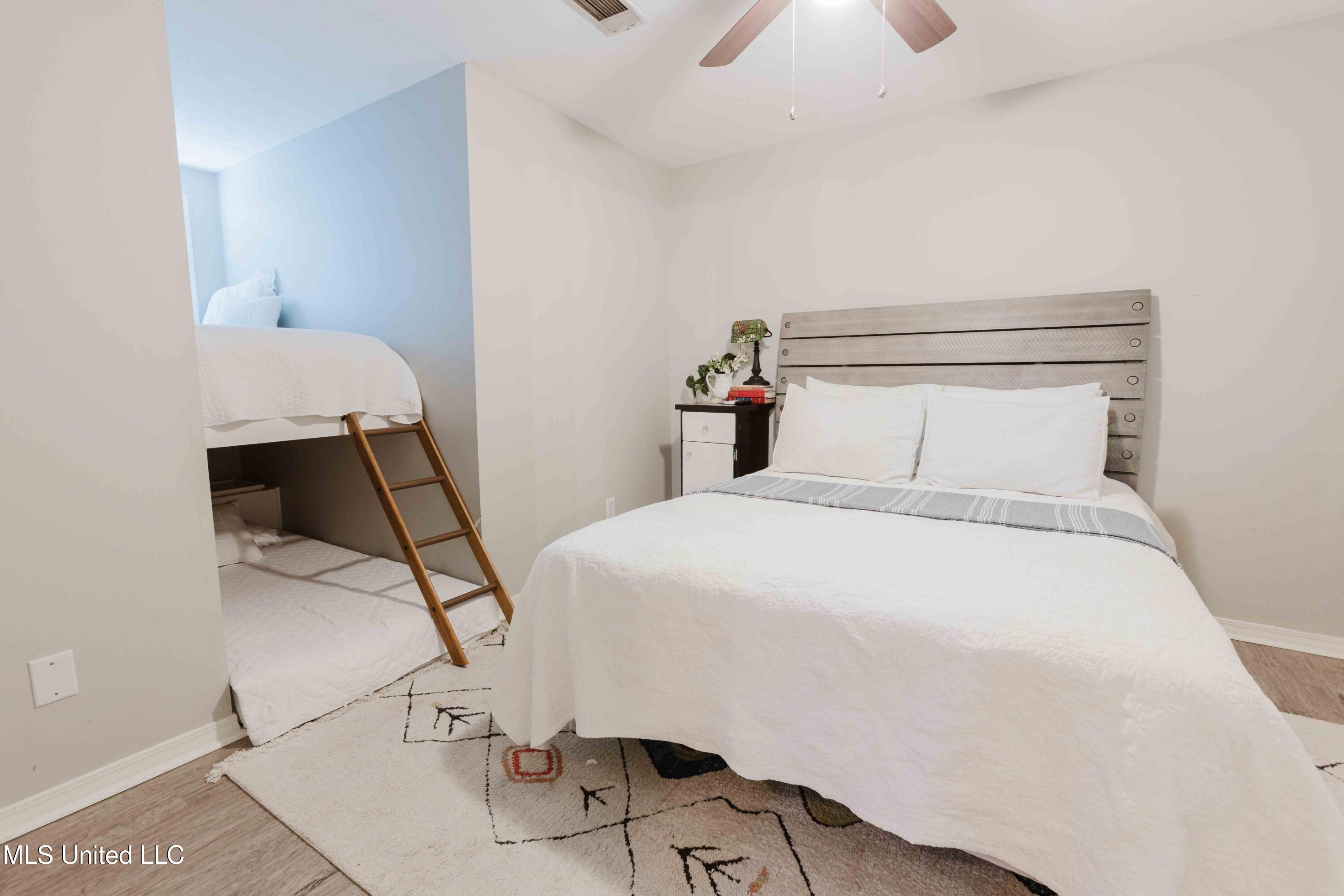 199 Mandarin Drive Brandon, MS 39047 - Photo 27 of 32 Bedroom 2