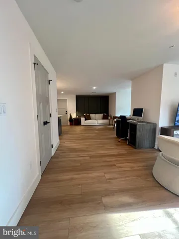 $3,695 | 35 Chestnut Road, Unit 204, Paoli, PA 19301