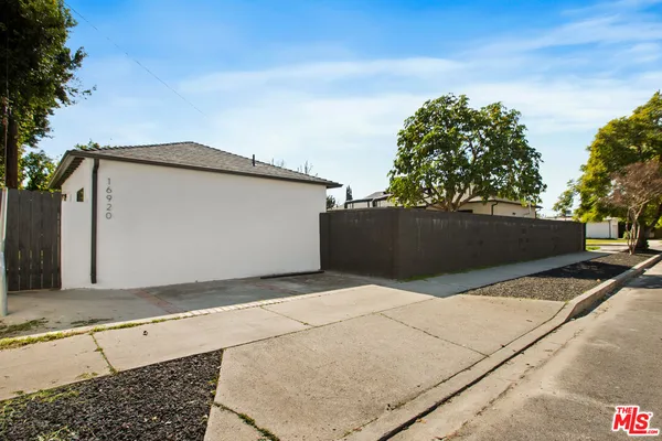 $4,390 | 7358 Paso Robles Avenue, Van Nuys, CA 91406