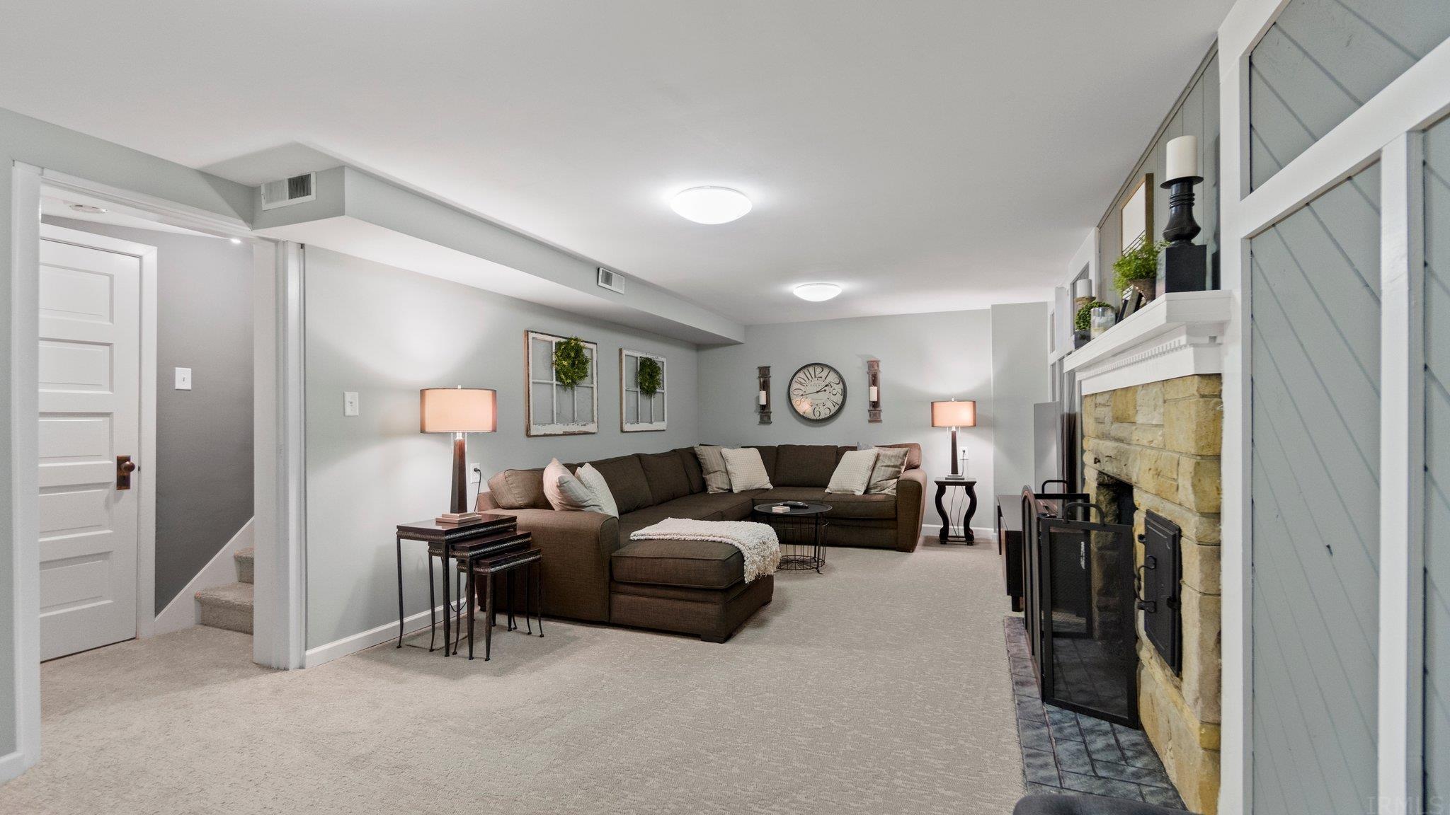 811 West Rudisill Boulevard Fort Wayne, IN 46807 - Photo 27 of 36 Gallery Image 27