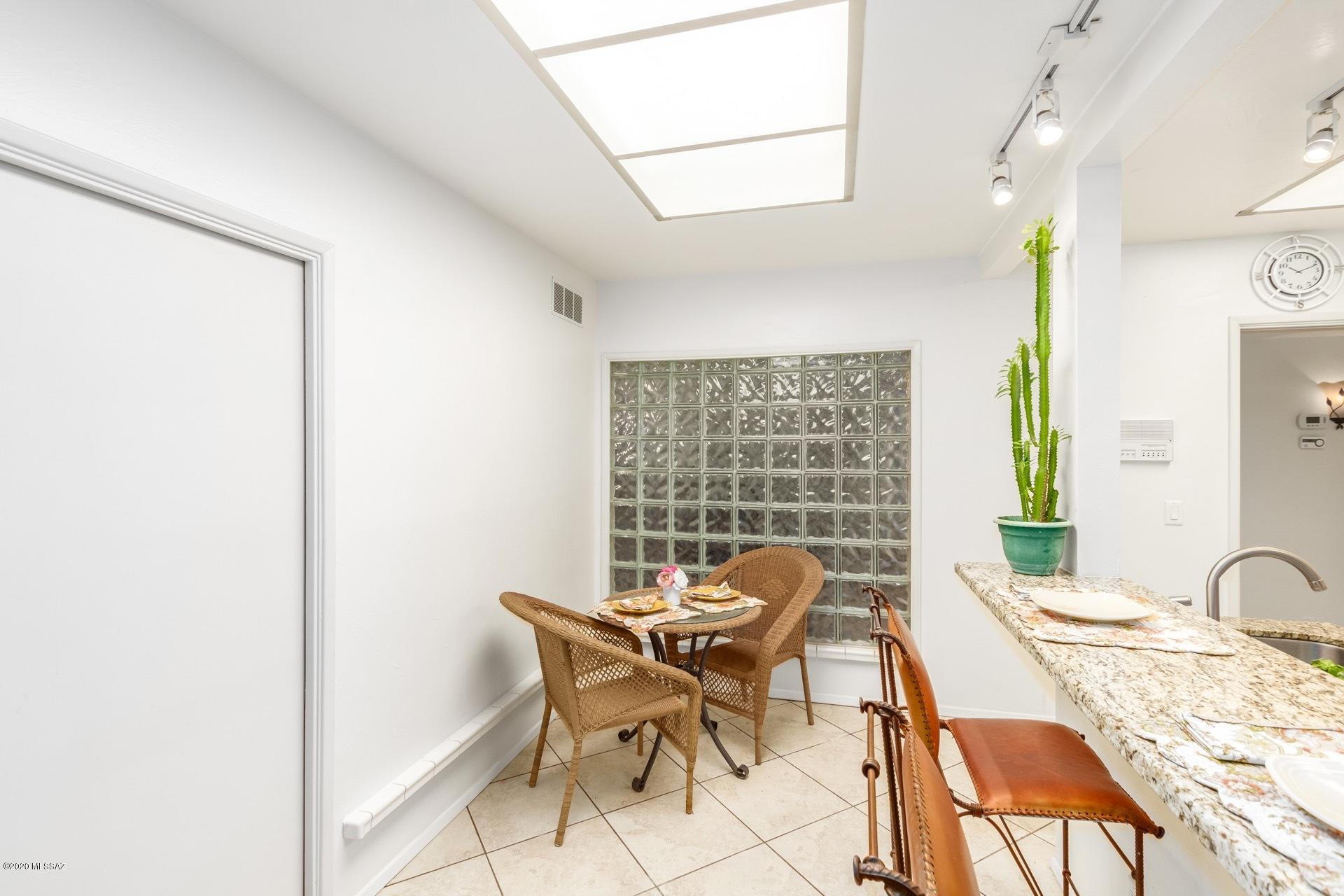 722 West Roller Coaster Road Tucson, AZ 85704 - Photo 10 of 30 Gallery Image 10