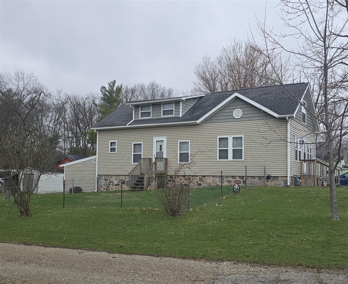 804 East State Street Colon, MI 49040 - Photo 5 of 29
