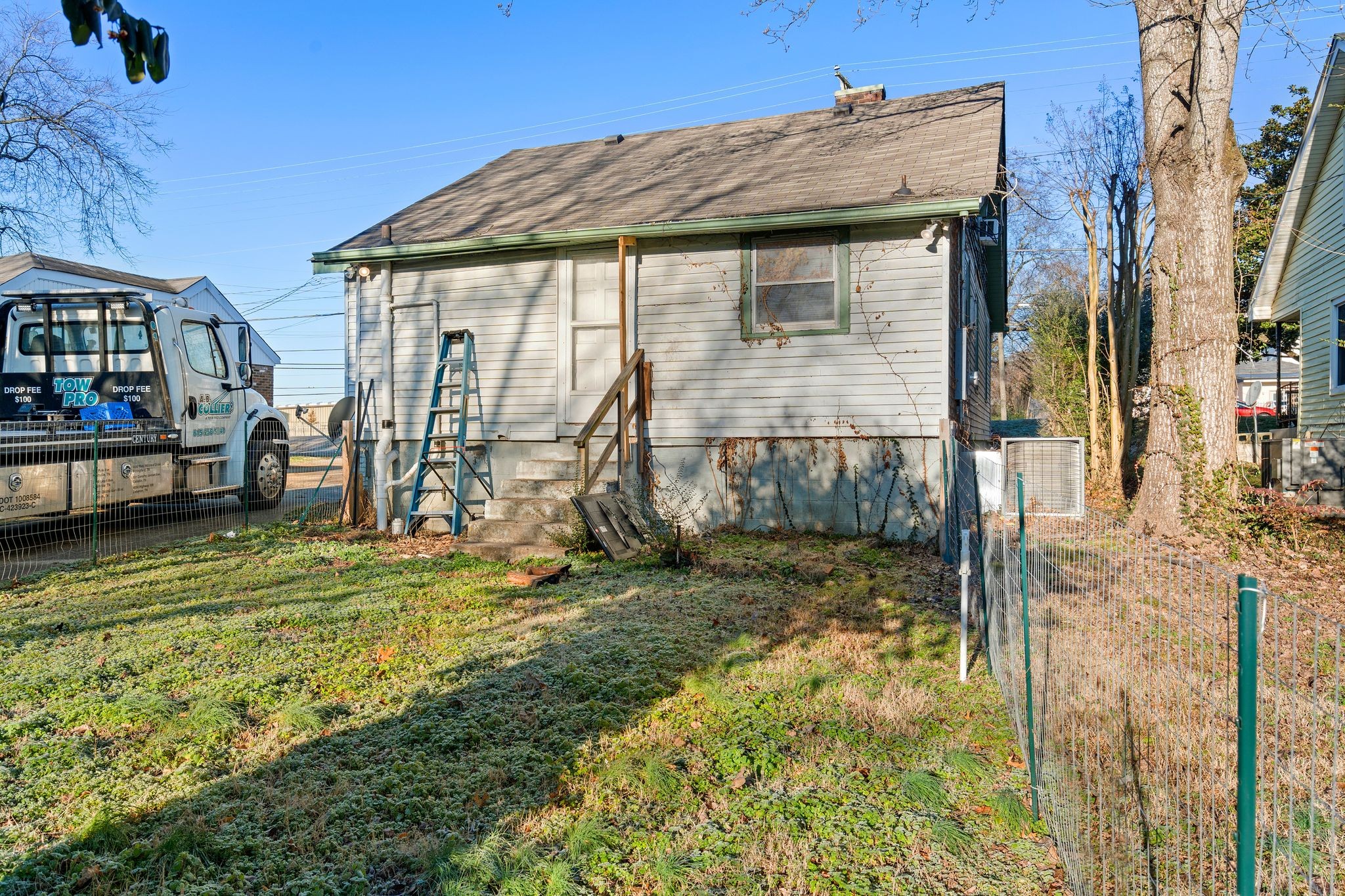 1710 County Hospital Road Nashville, TN 37218 - Photo 23 of 27 a view of a house with a yard