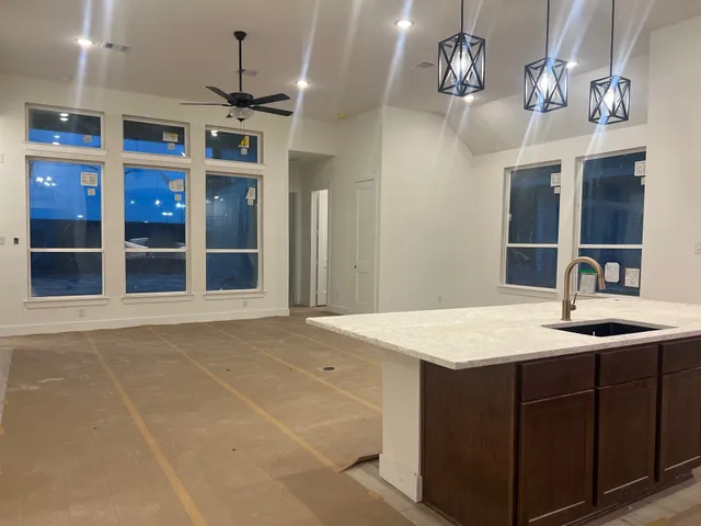 $450,000 | 13331 Valley Orchard, Tomball, TX 77375