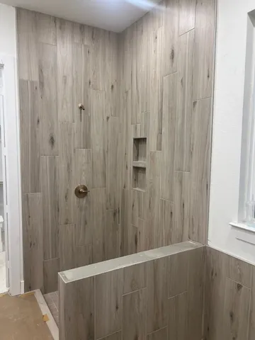 $450,000 | 13331 Valley Orchard, Tomball, TX 77375