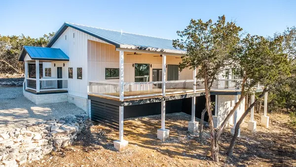 $615,000 | 183 Wood Trail, Kerrville, TX 78028