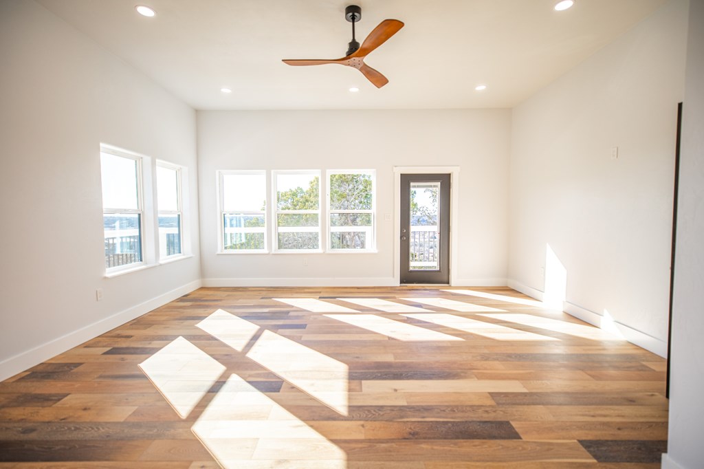 183 Wood Trail Kerrville, TX 78028 - Photo 14 of 32