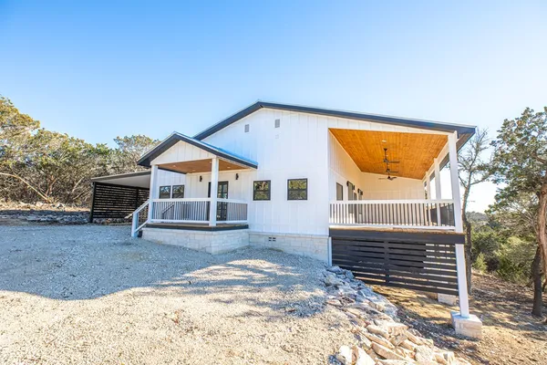 $615,000 | 183 Wood Trail, Kerrville, TX 78028