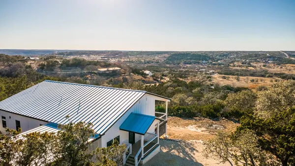 $615,000 | 183 Wood Trail, Kerrville, TX 78028