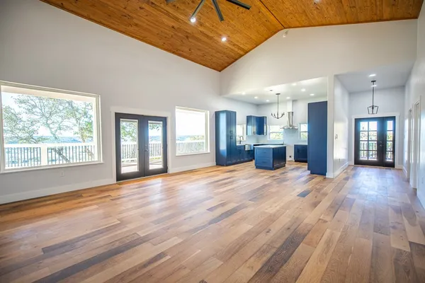 $615,000 | 183 Wood Trail, Kerrville, TX 78028