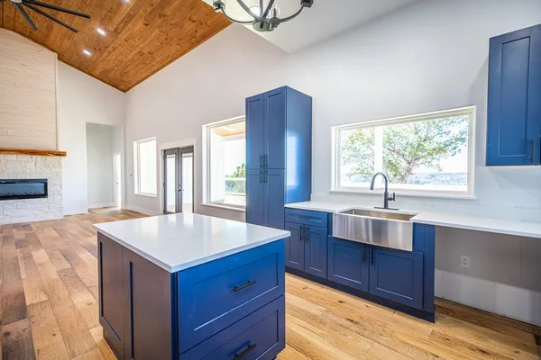 $615,000 | 183 Wood Trail, Kerrville, TX 78028