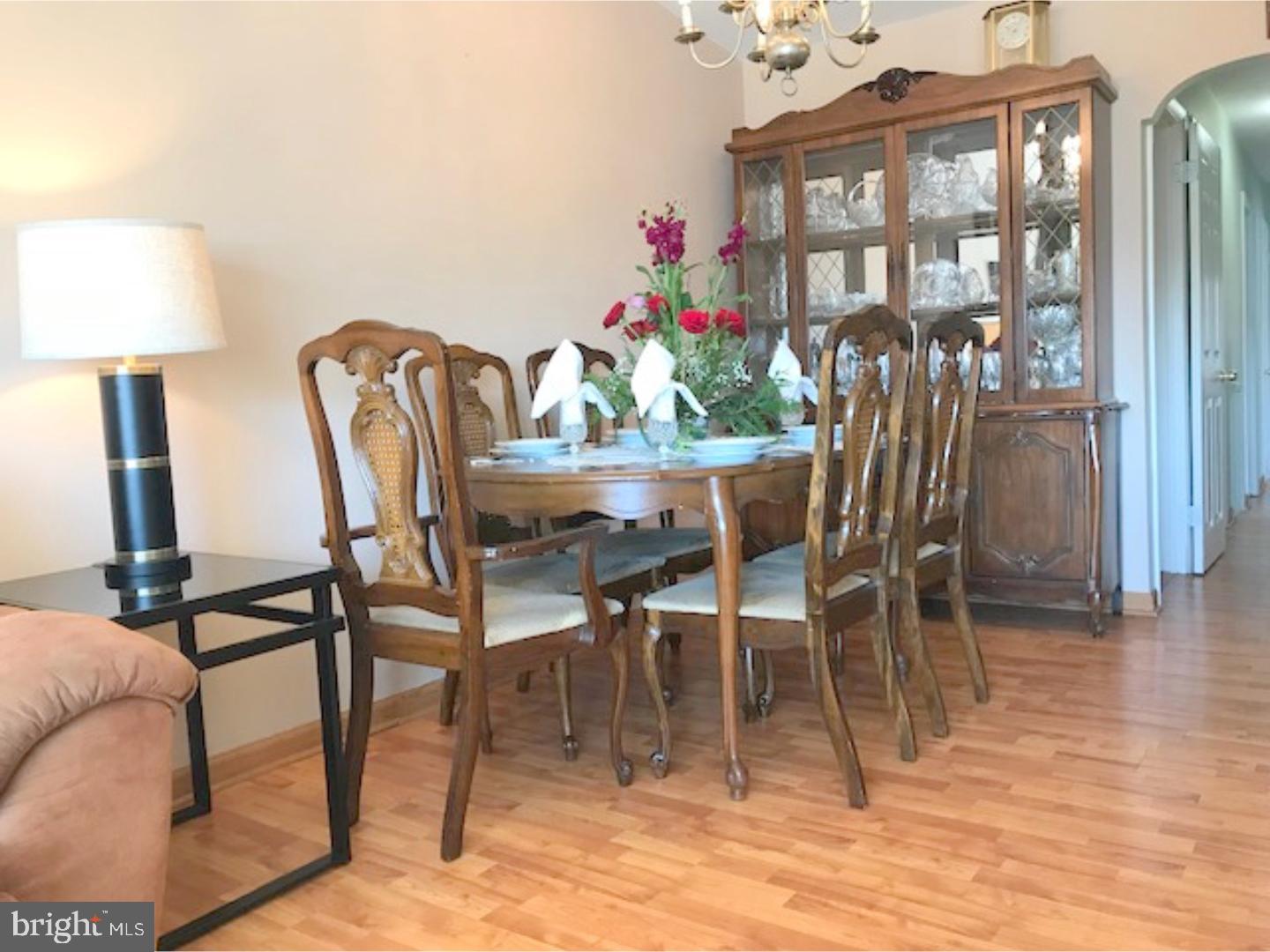 7261 Hill Road Philadelphia, PA 19128 - Photo 3 of 16 Gallery Image 3