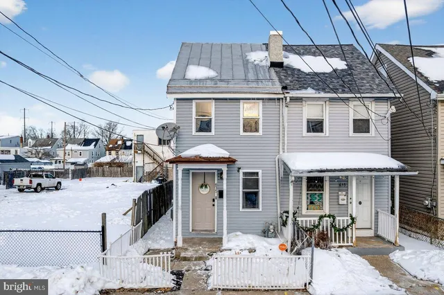 $250,000 | 635 Spruce Street, Bristol, PA 19007
