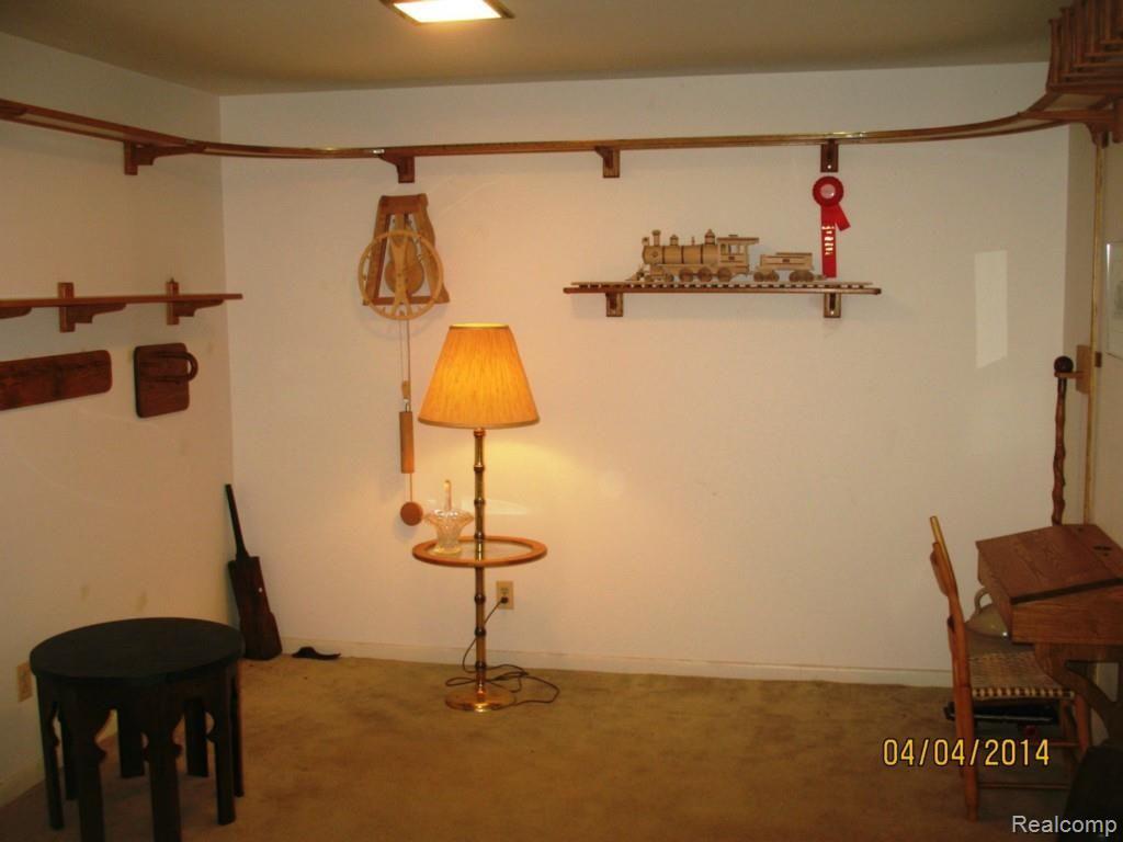 1260 Grebe Road Highland, MI 48357 - Photo 16 of 35 IMG_4418.jpg
