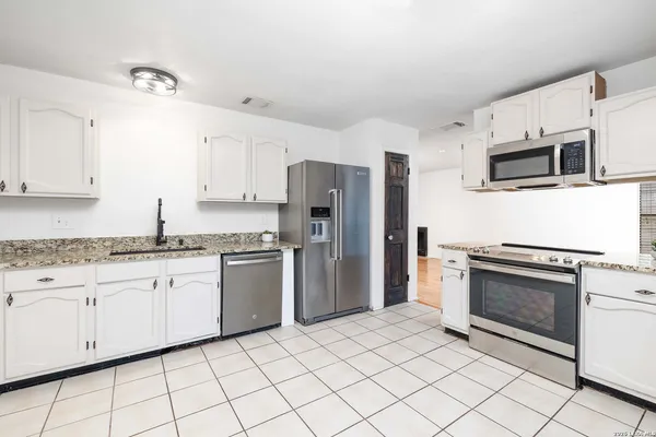 $199,000 | 9749 Misty Ash Drive, Converse, TX 78109