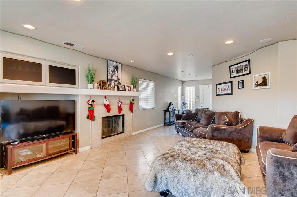 3784 Helix Street Spring Valley, CA 91977 - Photo 4 of 20 Gallery Image 4