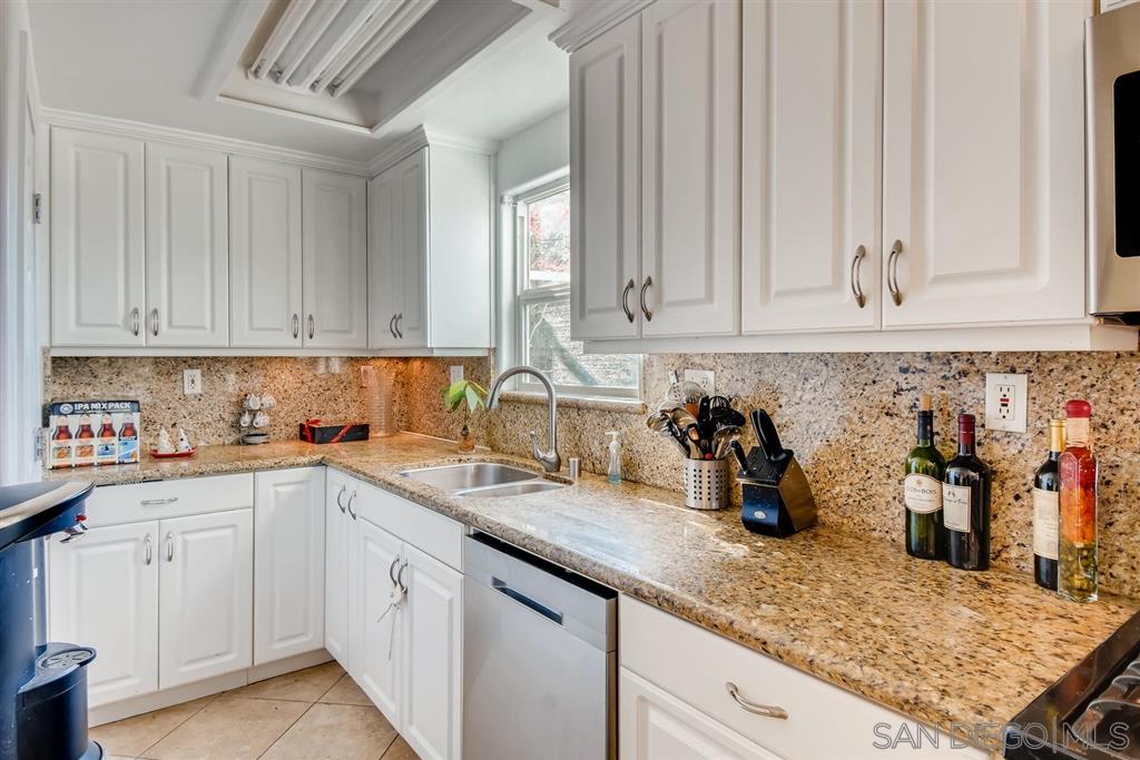3784 Helix Street Spring Valley, CA 91977 - Photo 8 of 20 Gallery Image 8