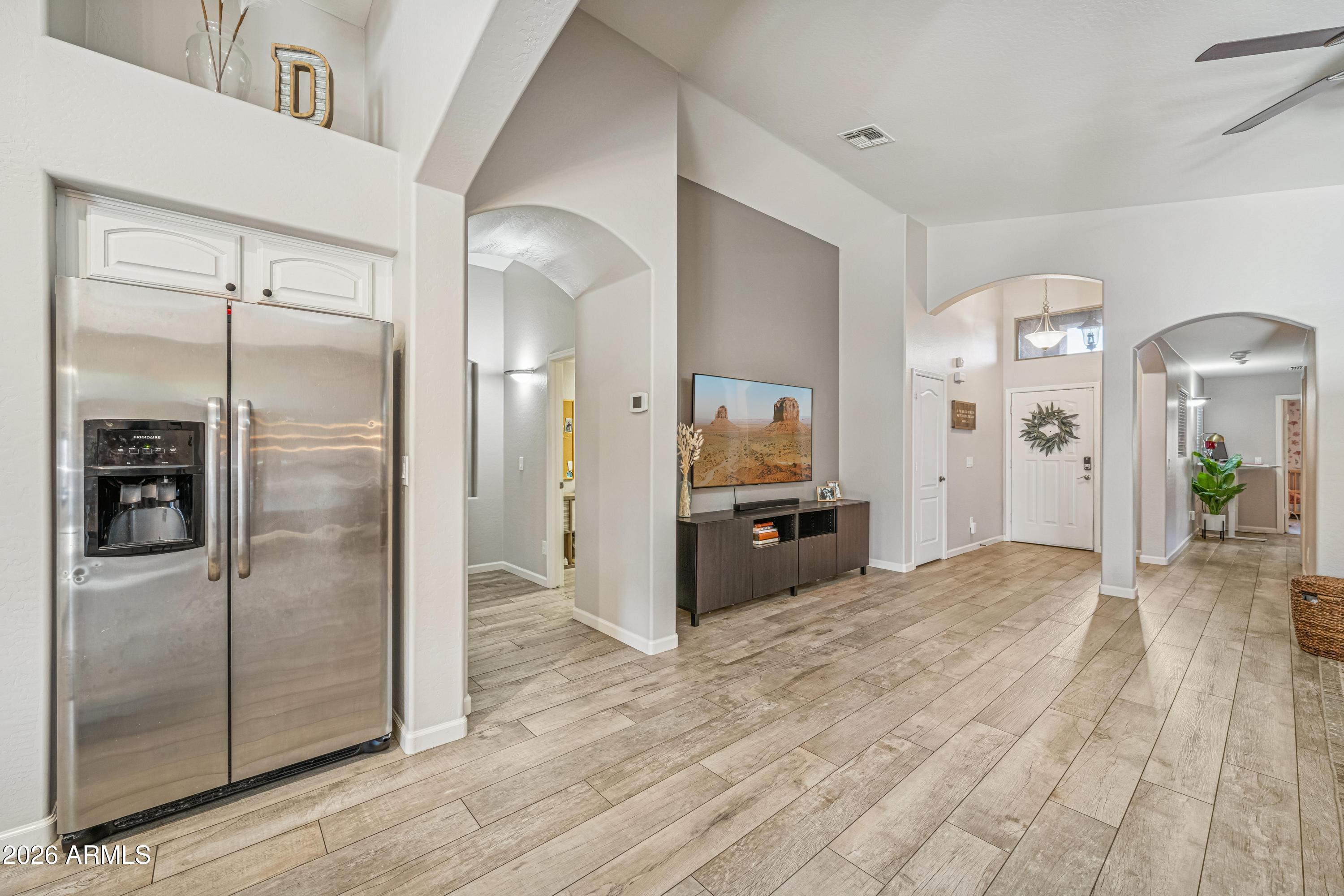 2631 East Ridge Creek Road Phoenix, AZ 85024 - Photo 10 of 35 I2026011401 - HDR-10