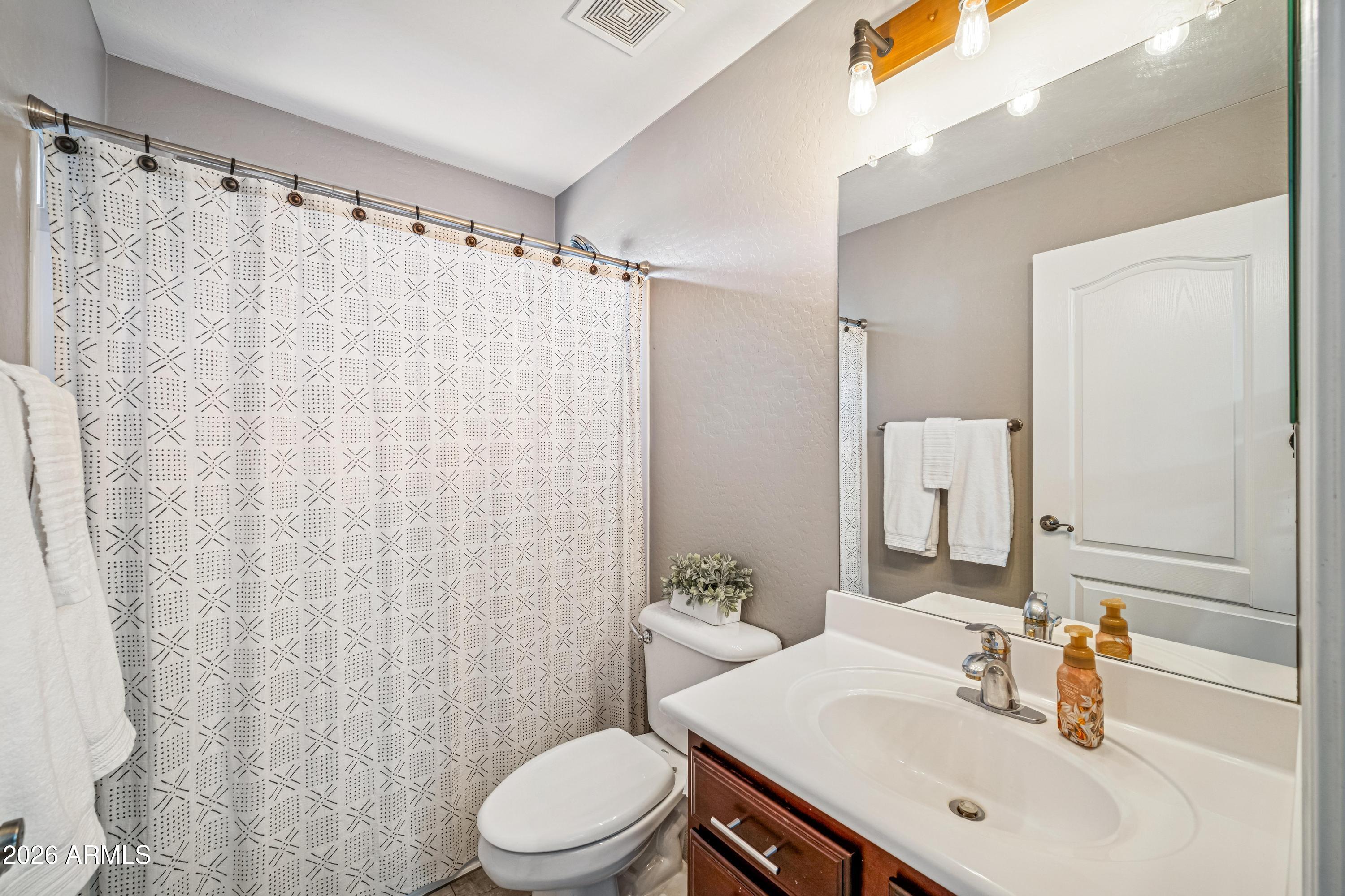 2631 East Ridge Creek Road Phoenix, AZ 85024 - Photo 27 of 35 I2026011401 - HDR-6