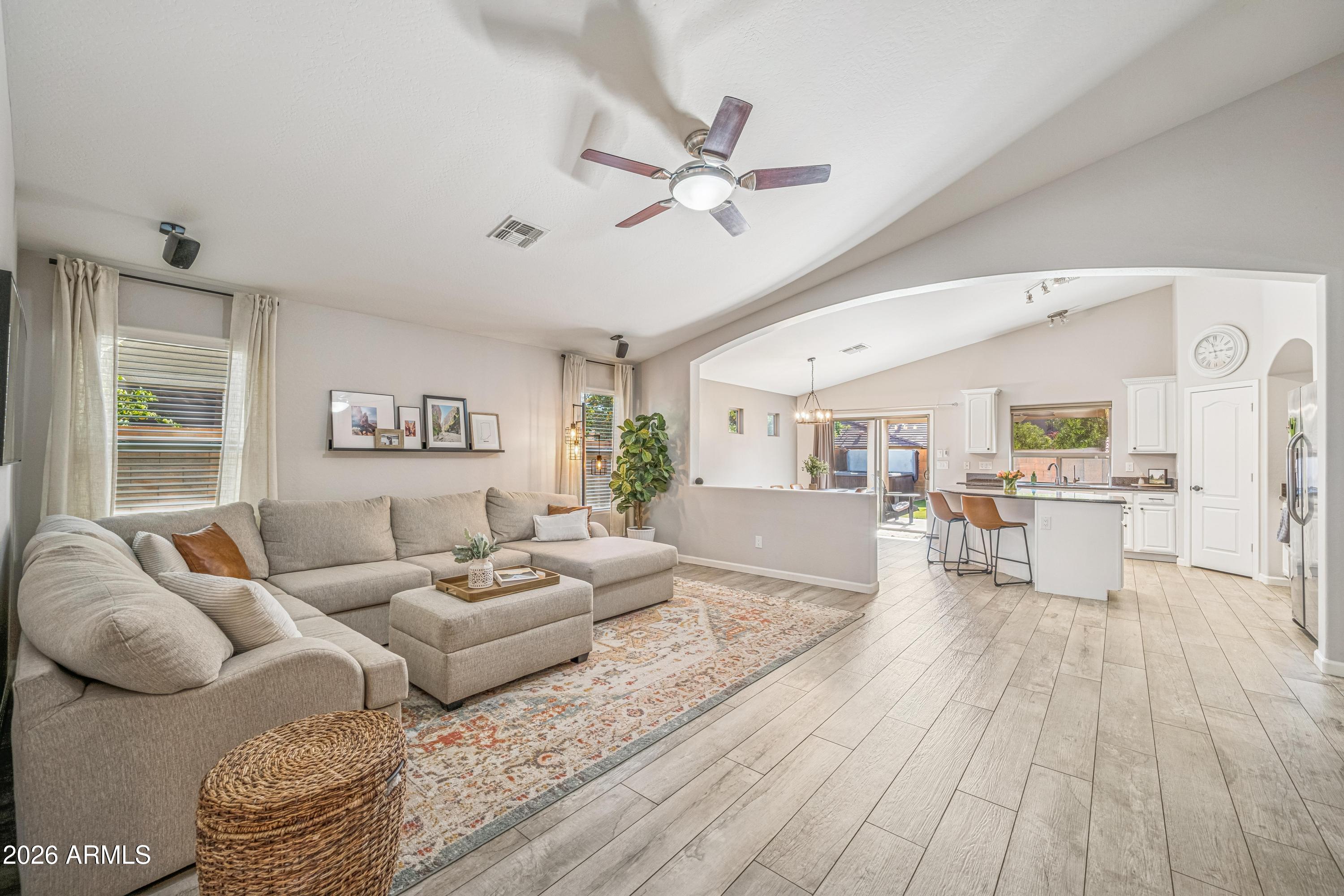 2631 East Ridge Creek Road Phoenix, AZ 85024 - Photo 4 of 35 I2026011401 - HDR-12